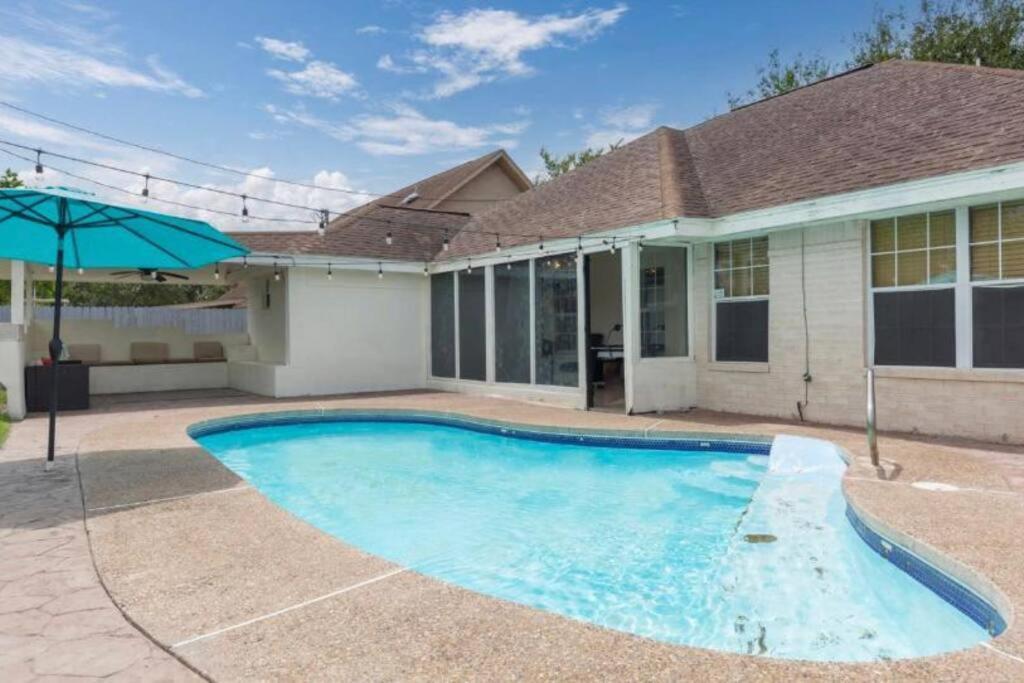 Mcallen 4Br With Pool, Shopping & More Экстерьер фото